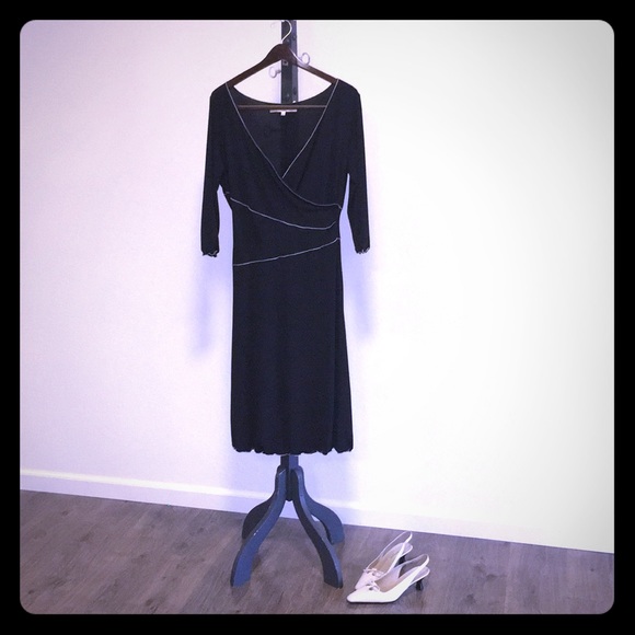 Studio M figure flattering black dress - Picture 3 of 8